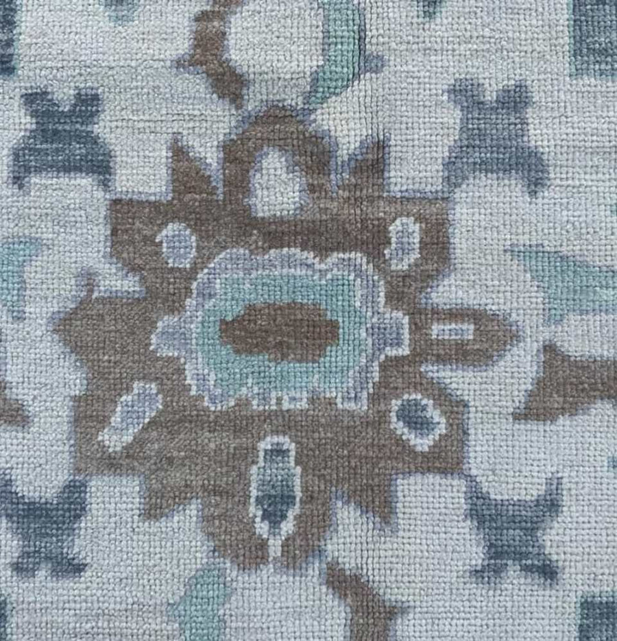 Hand-Knotted Turkish Oushak Rug - Hina, Closeup 