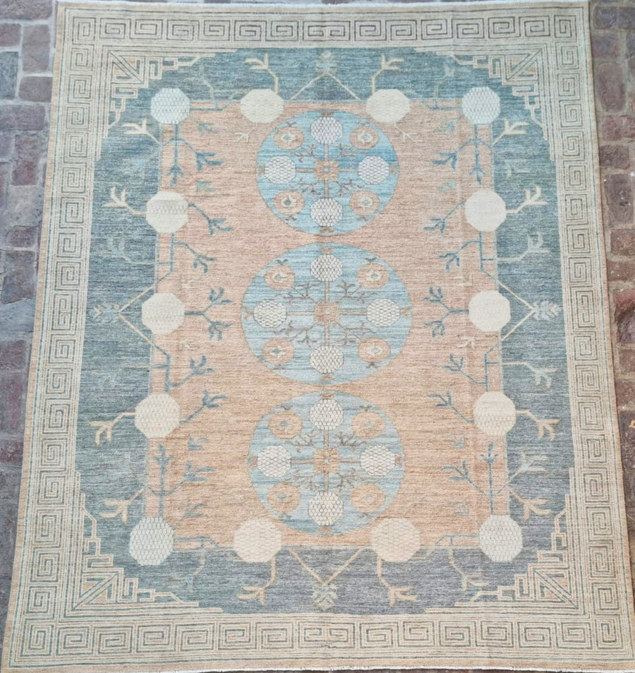 TANDRIDGE - Khotan Rug - 256cm x 306cm (8'x10')