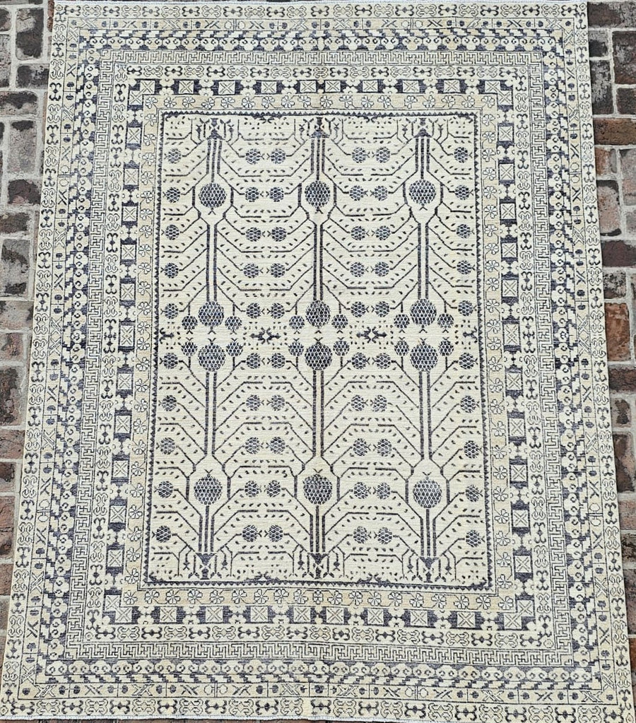 TILBURY - Khotan Rug - 256cm x 306cm (8'x10')