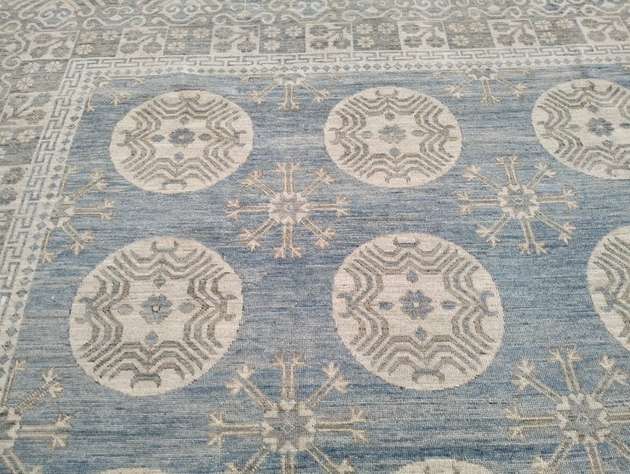 LISBURN - Khotan Rug - 414cm x 588cm (14'x19')