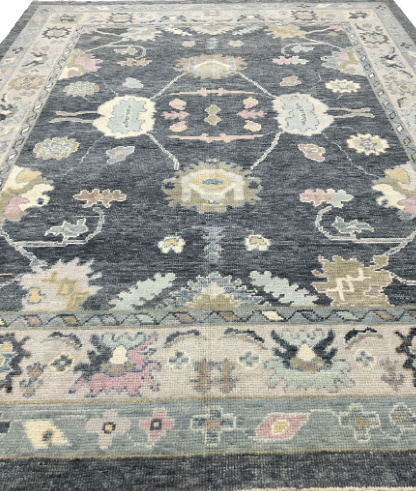 Vintage Hand-Knotted Oushak Rug - St Lopez, Front