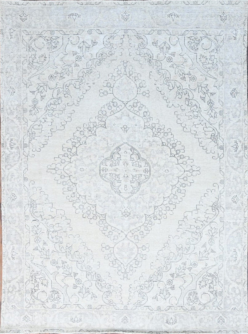 8x10 ft Vintage hand knotted Wool Rug Watford