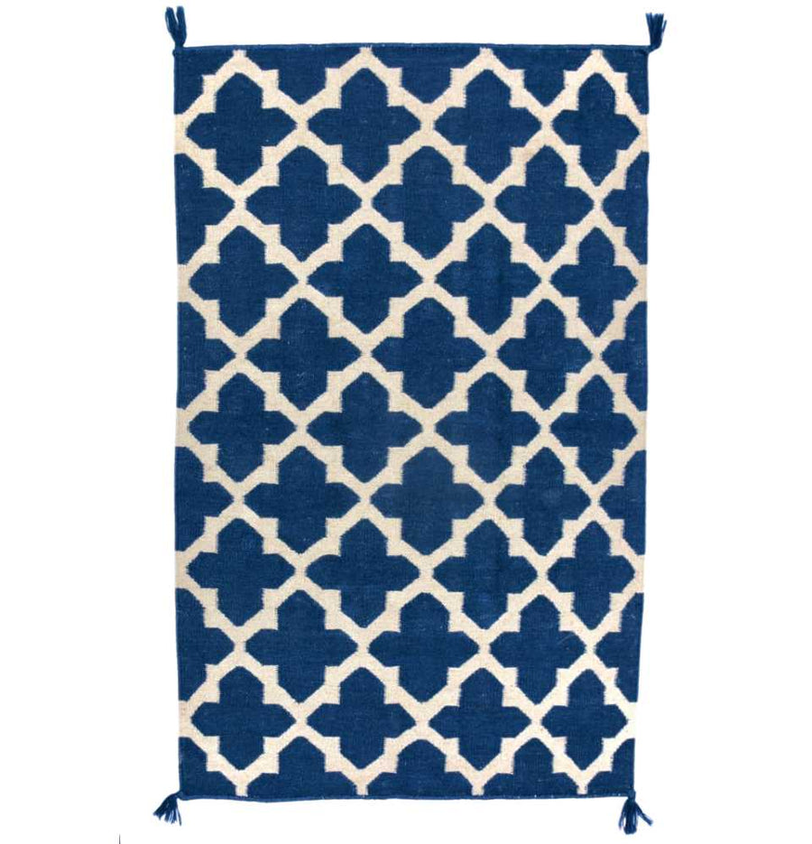 Casablanca Trellis Dhurrie Rug - a journey into the enchanting world of Moroccan motifs.
