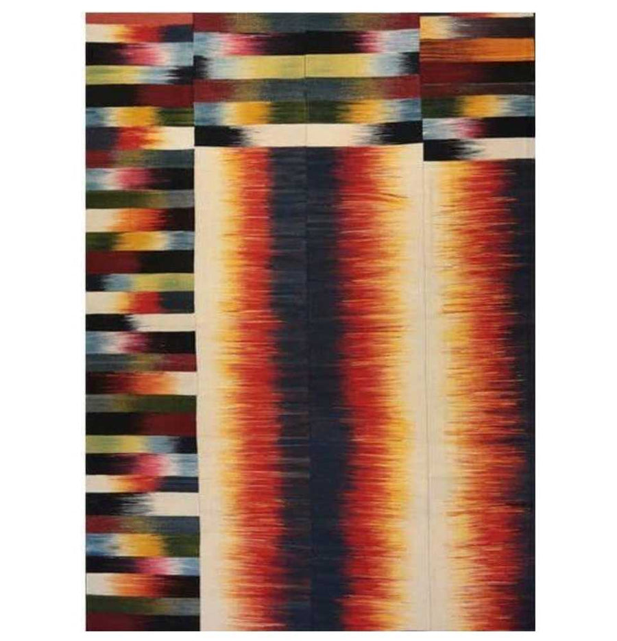Vintage Handwoven Kilim Rug - Tarte, a fusion of tradition and allure.