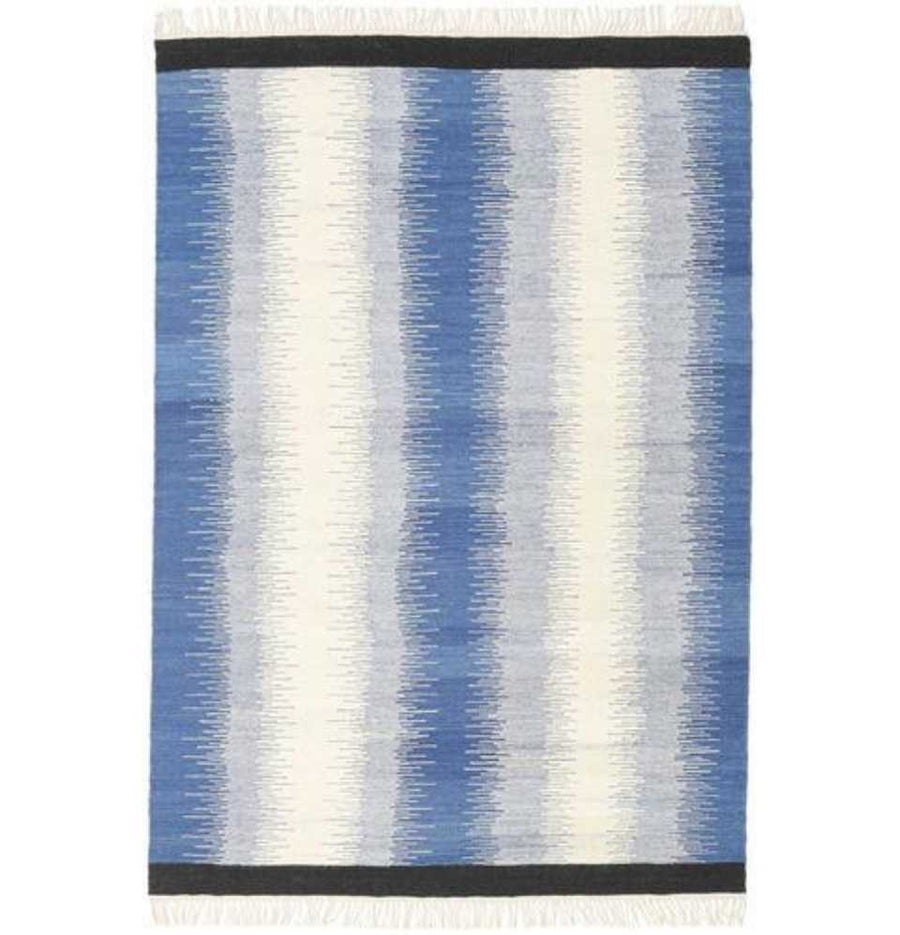 Antique Handwoven Kilim Rug - Thierry, a blend of tradition and elegance.